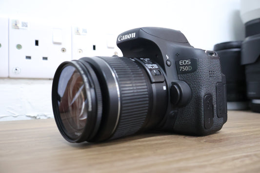 Used - Canon EOS 750D + 18-55mm Kit Lens