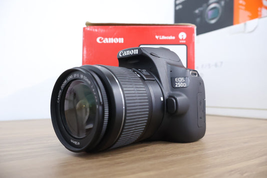 Used - Canon EOS 250D + 18-55mm Kit Lens