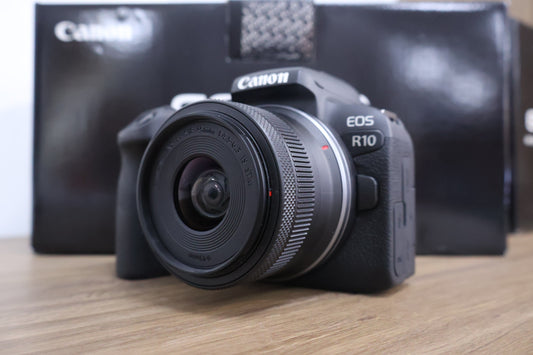 Used - Canon EOS R10 + RF-S 18-45mm Kit Lens